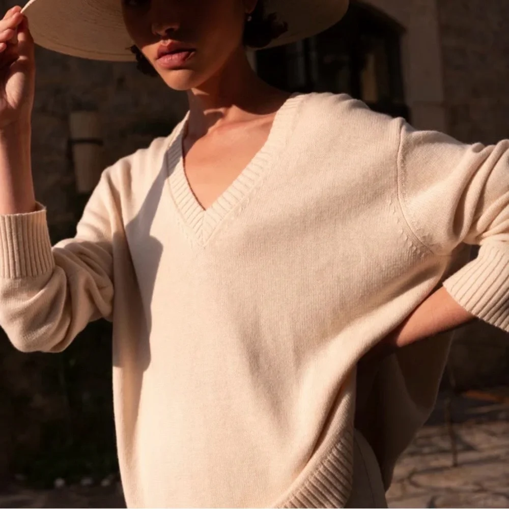NWOT Jenni Kayne Simone V Neck Sweater S Cotton Merino Oversized Neutral White - Picture 3 of 7